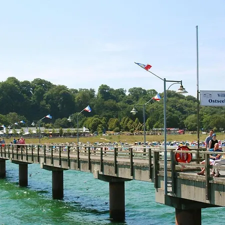 Appartement F-1044 Having *