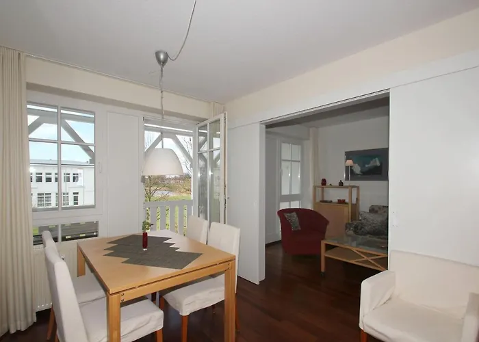 F-1044 Having Apartment