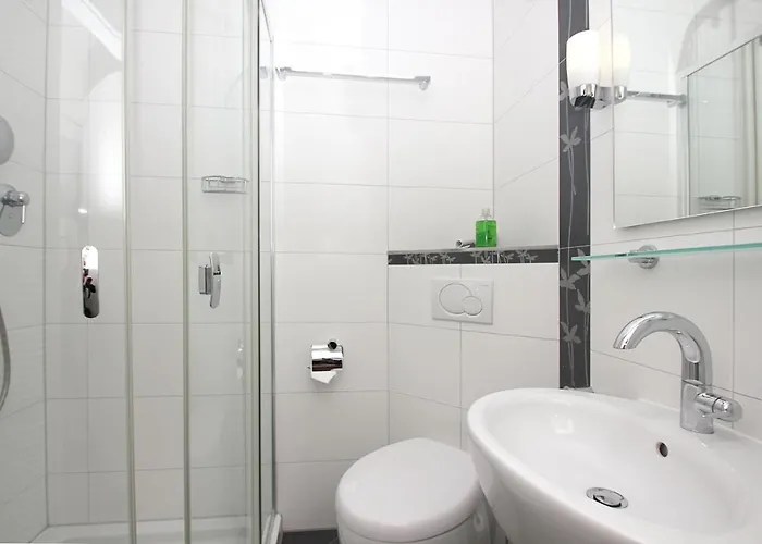 F-1044 Having Apartment